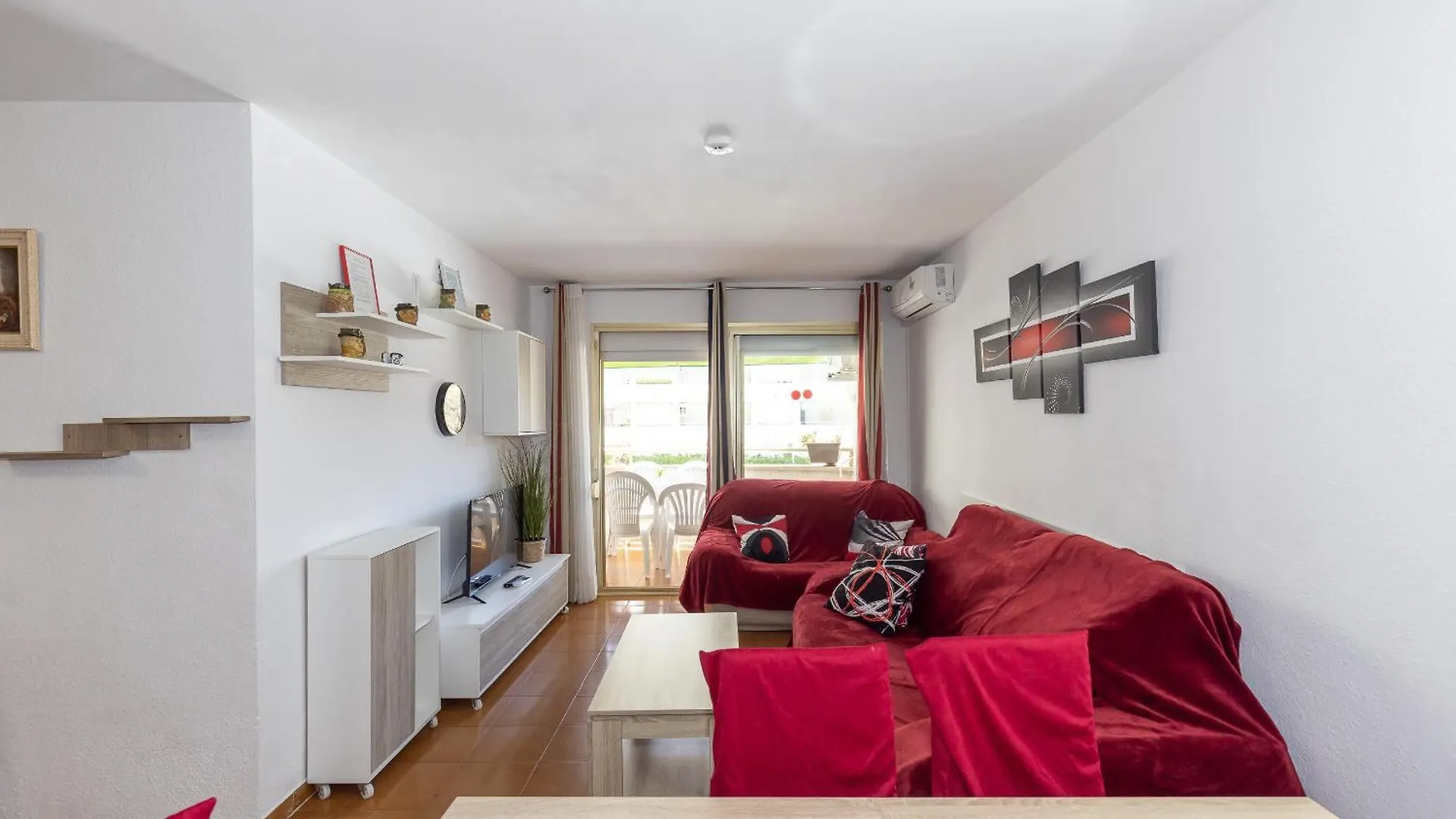 Uhc Marathon Apartments Salou Spain